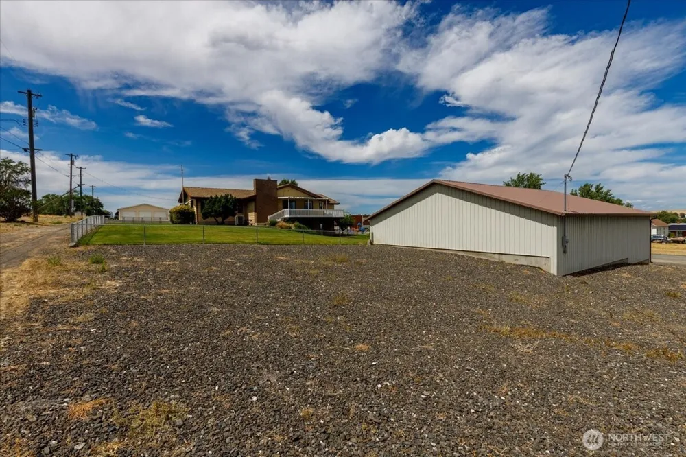607 Brace SE Wilbur, WA 99185