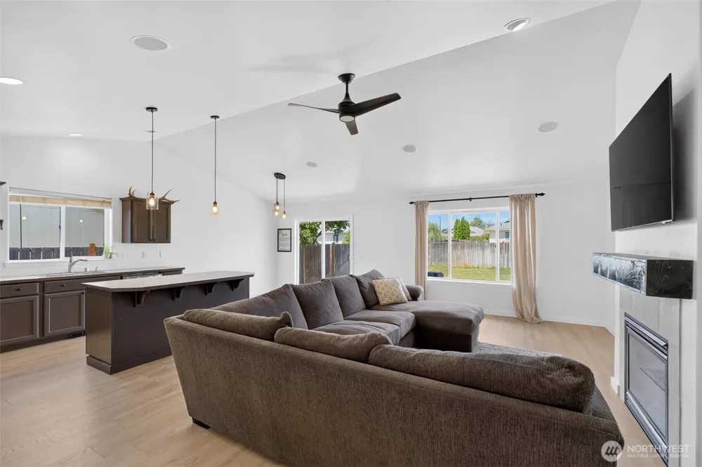 107 W 26th Avenue Ellensburg, WA 98926