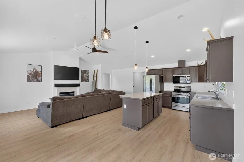 107 W 26th Avenue Ellensburg, WA 98926