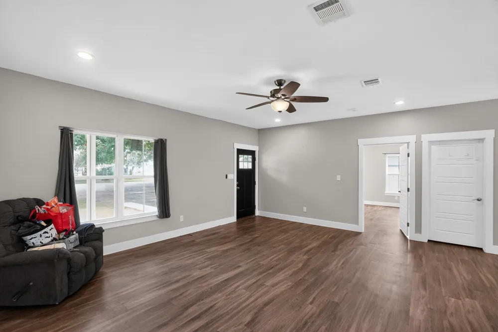 403 Lynch Street Smithville, TX 78957