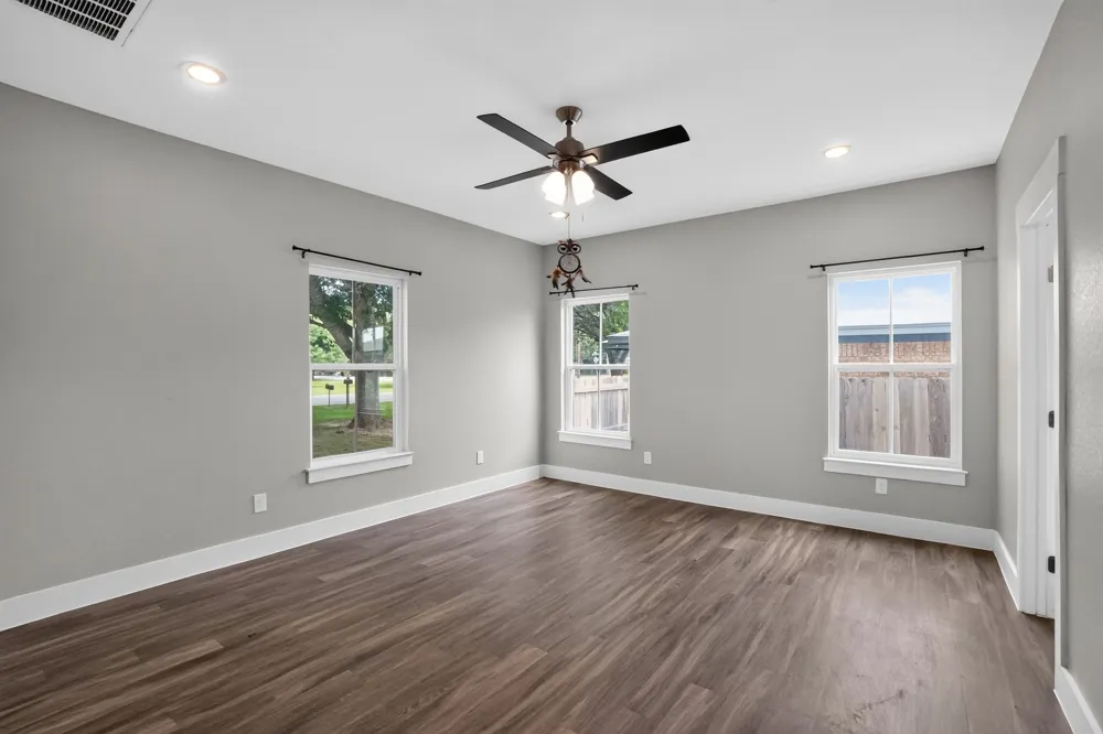 403 Lynch Street Smithville, TX 78957