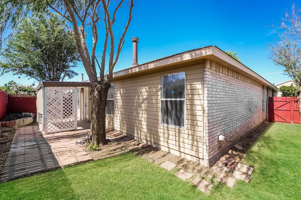 8717 Hunters Creek Drive Fort Worth, TX 76123