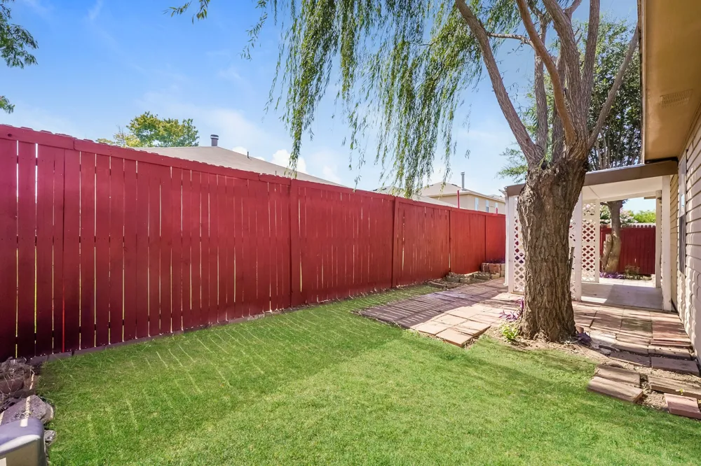 8717 Hunters Creek Drive Fort Worth, TX 76123