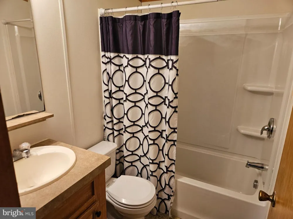159 B LANE Harrisburg, PA 17111