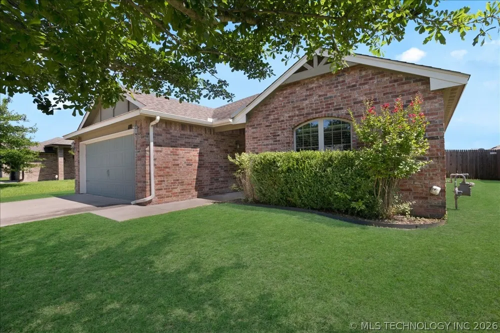 1110 E 146th Court S Glenpool, OK 74033