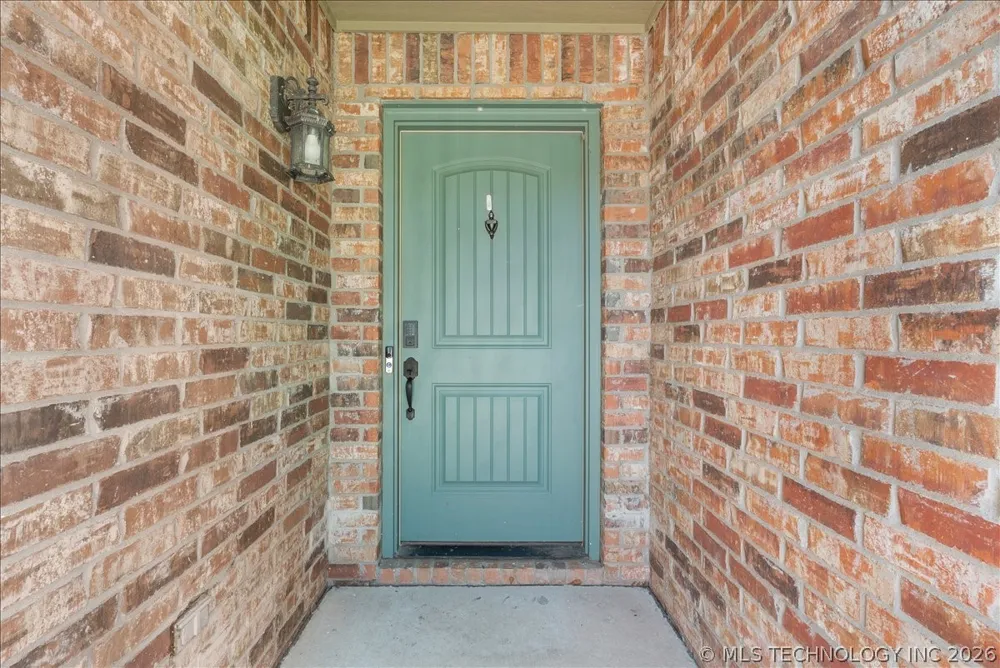 1110 E 146th Court S Glenpool, OK 74033