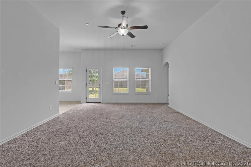 1110 E 146th Court S Glenpool, OK 74033