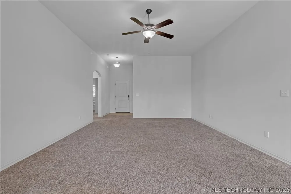 1110 E 146th Court S Glenpool, OK 74033