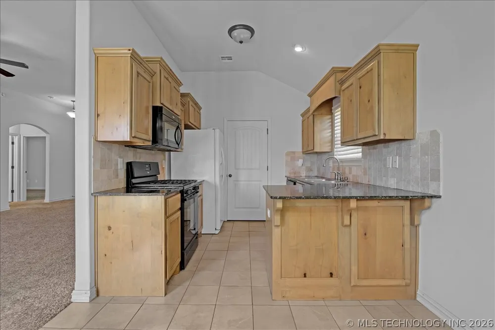 1110 E 146th Court S Glenpool, OK 74033
