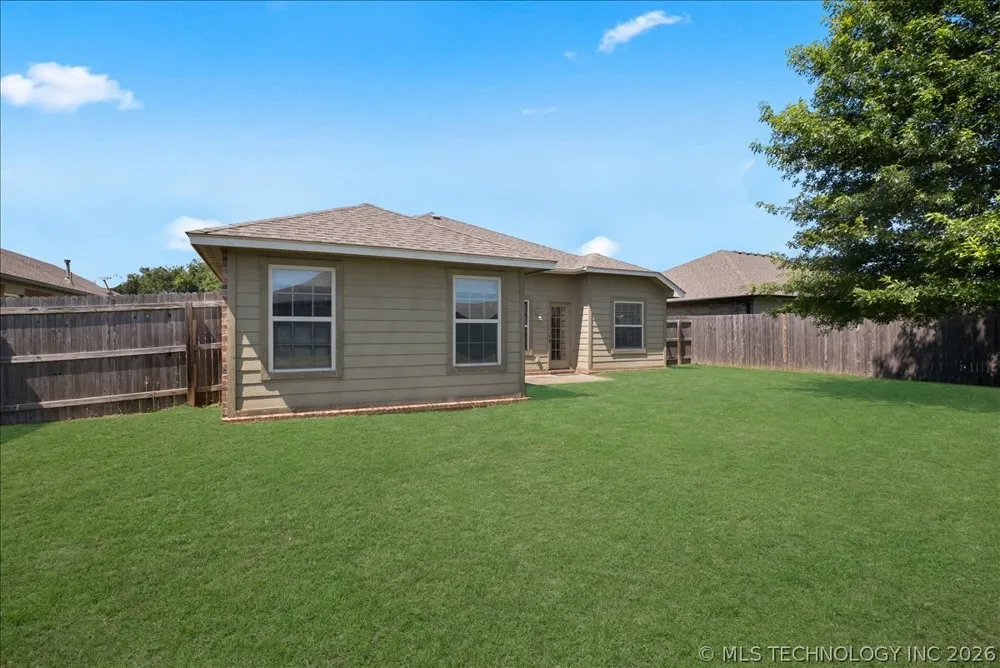 1110 E 146th Court S Glenpool, OK 74033