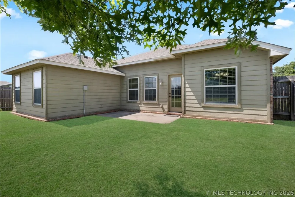 1110 E 146th Court S Glenpool, OK 74033