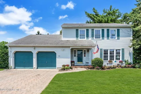 1501 Bel Aire Court W