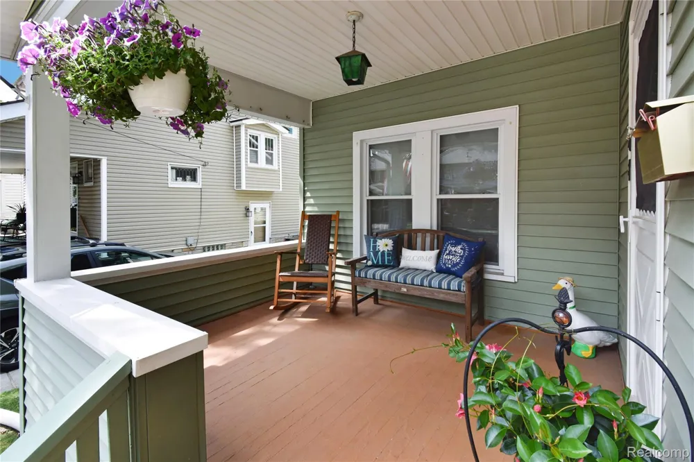 34 Moser Place Mt Clemens City, MI 48043