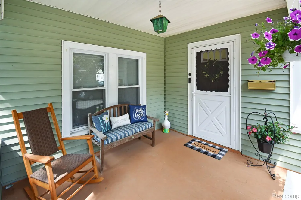 34 Moser Place Mt Clemens City, MI 48043