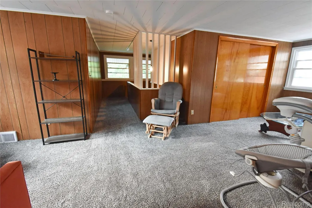 34 Moser Place Mt Clemens City, MI 48043