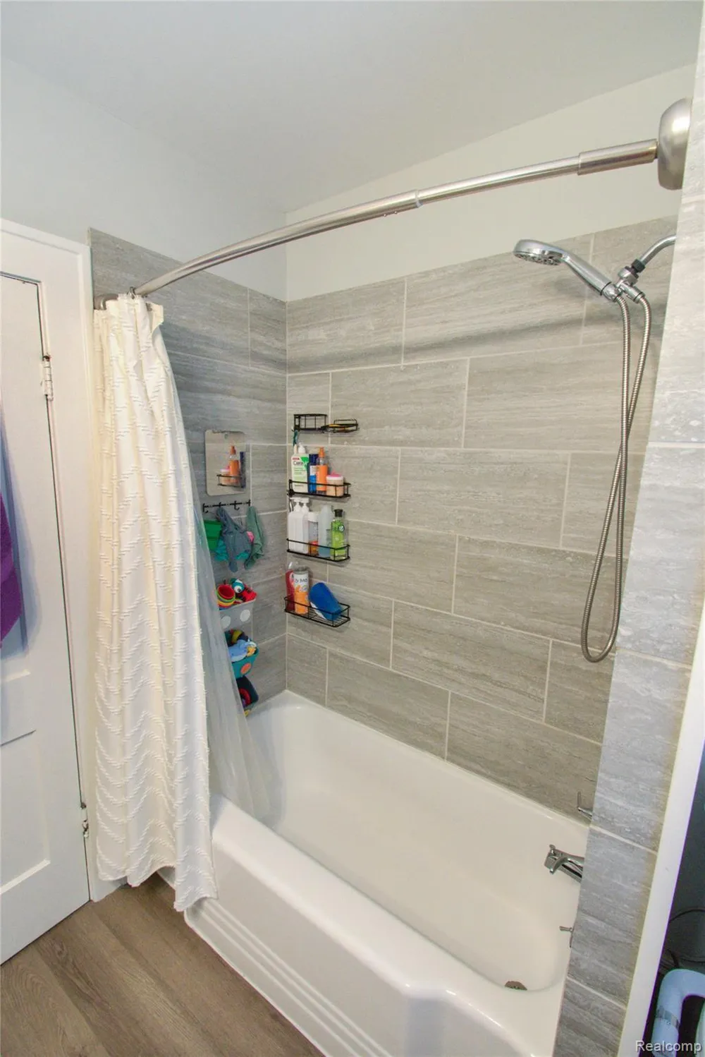 34 Moser Place Mt Clemens City, MI 48043