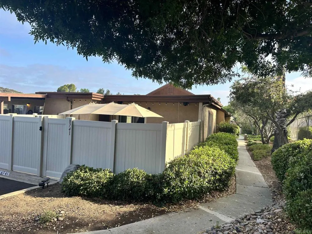 8741 Wahl Santee, CA 92071
