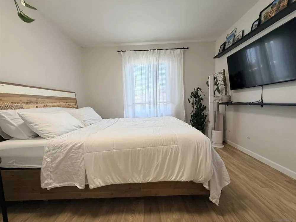 8741 Wahl Santee, CA 92071