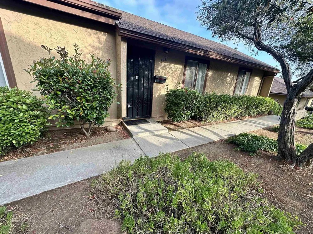 8741 Wahl Santee, CA 92071