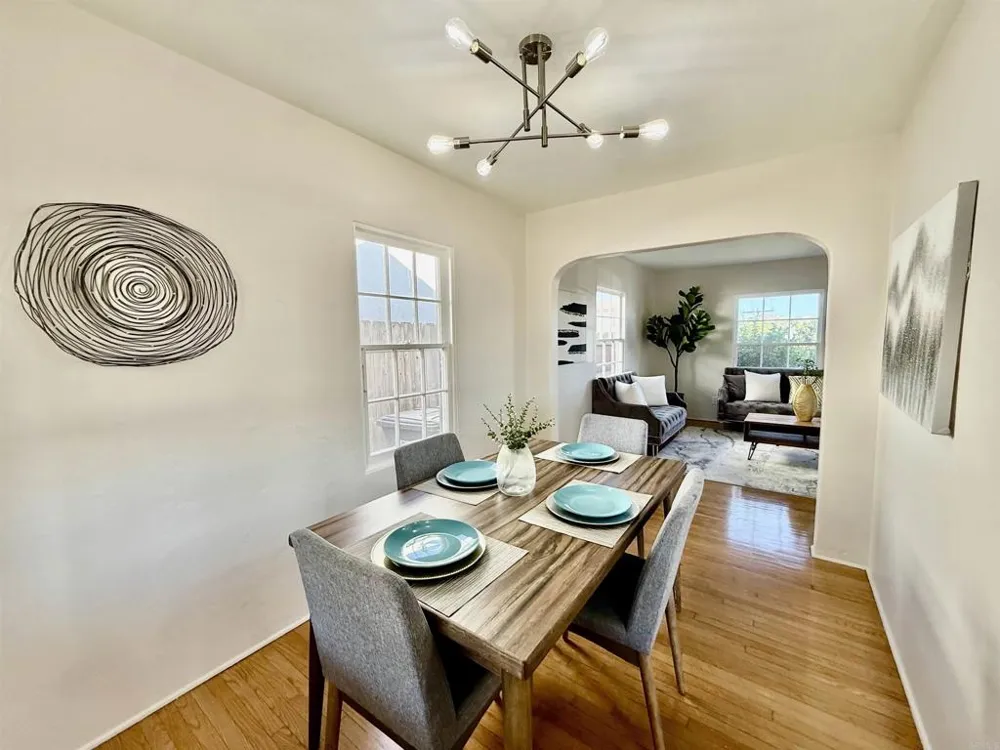 7292 West Point Avenue La Mesa, CA 91942