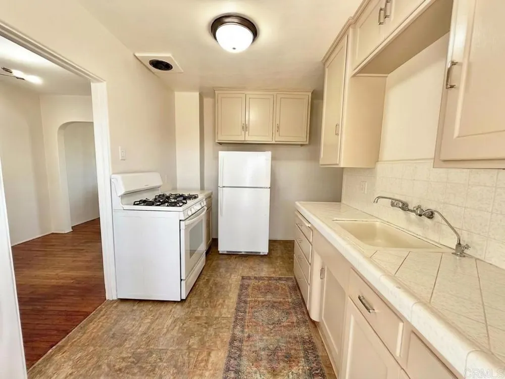 7292 West Point Avenue La Mesa, CA 91942