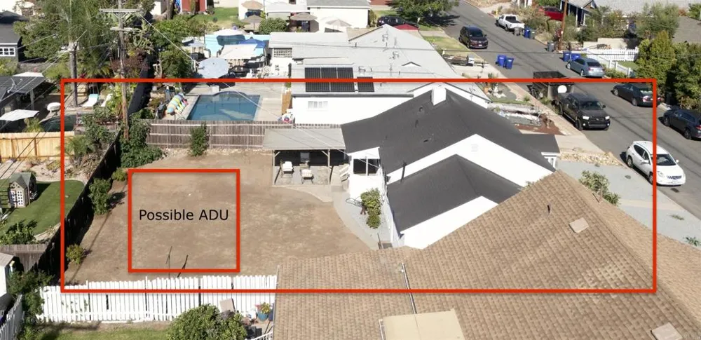 7292 West Point Avenue La Mesa, CA 91942