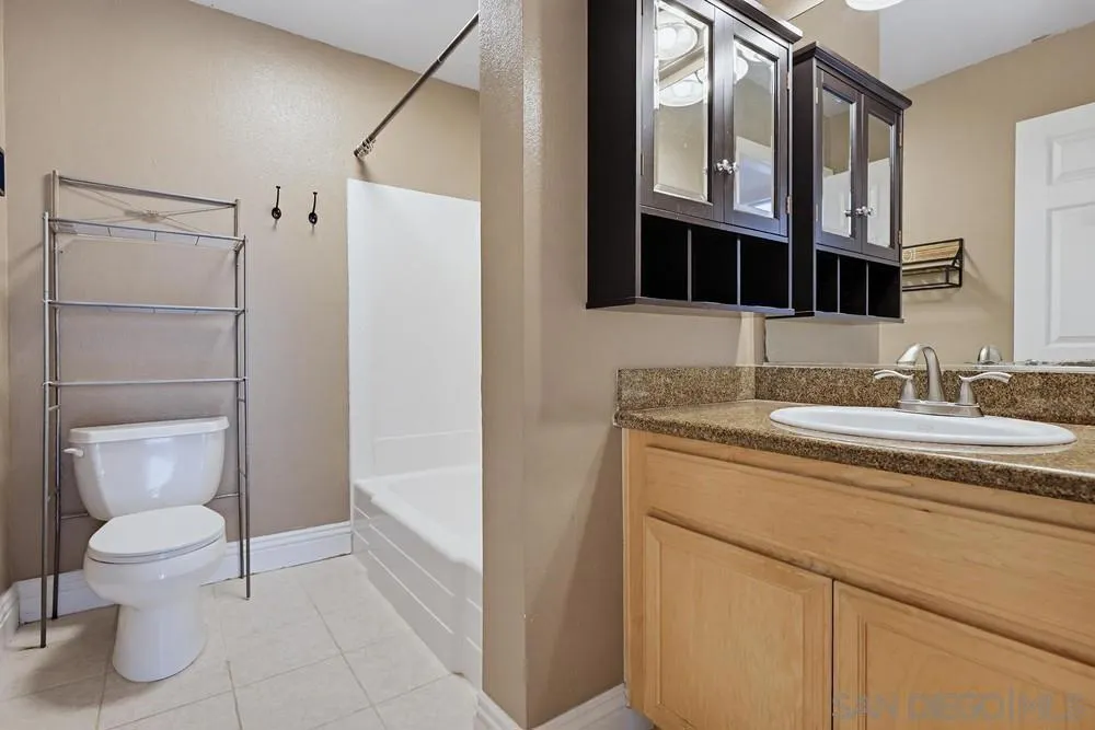 12710 Laurel St #113 Lakeside, CA 92040