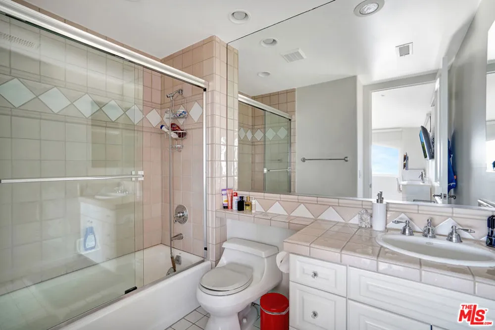 27425 Calicut Road Malibu, CA 90265
