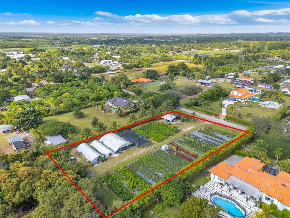 194 SW 204 St Homestead, FL 33187