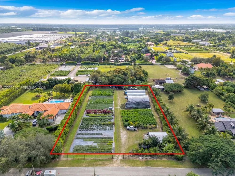 194 SW 204 St Homestead, FL 33187