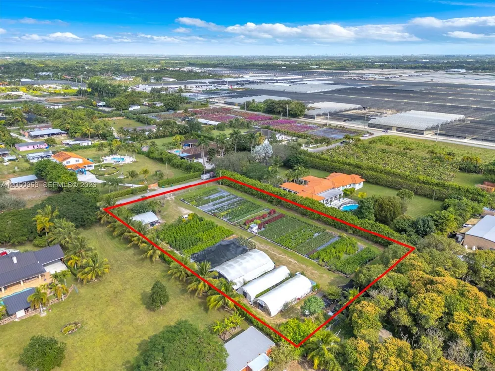 194 SW 204 St Homestead, FL 33187