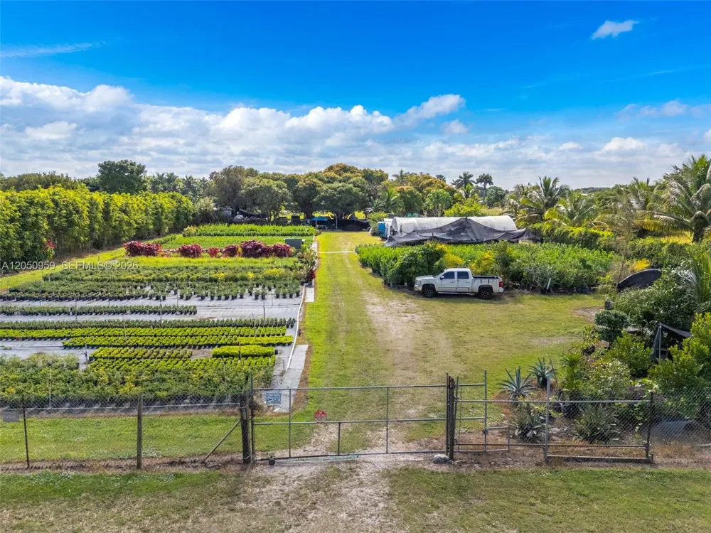 194 SW 204 St Homestead, FL 33187