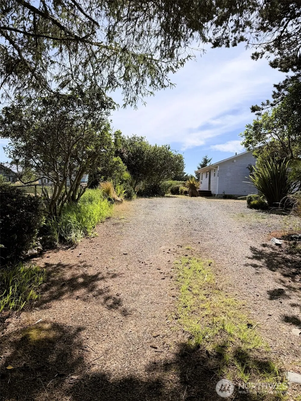 725 Wawona Avenue SW Ocean Shores, WA 98569