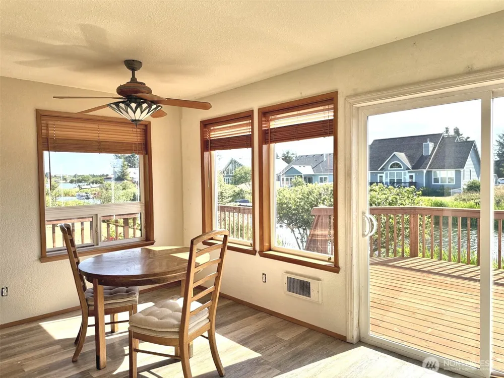 725 Wawona Avenue SW Ocean Shores, WA 98569