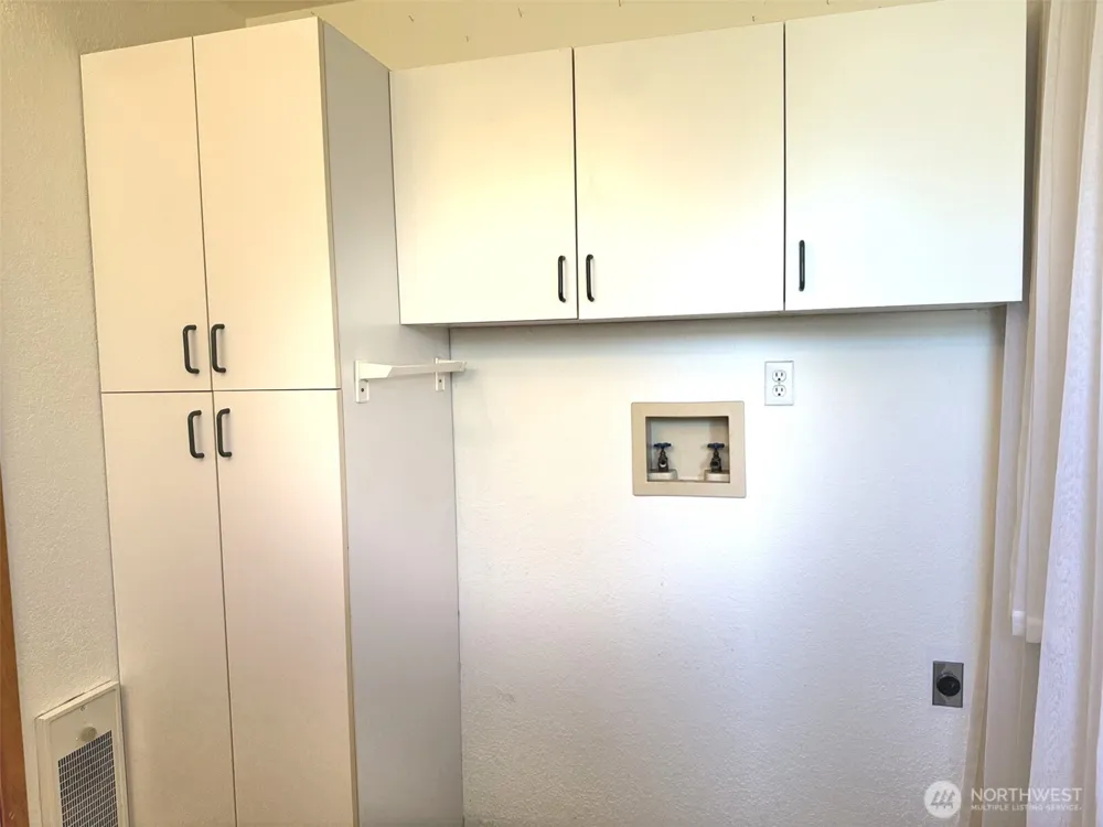 725 Wawona Avenue SW Ocean Shores, WA 98569