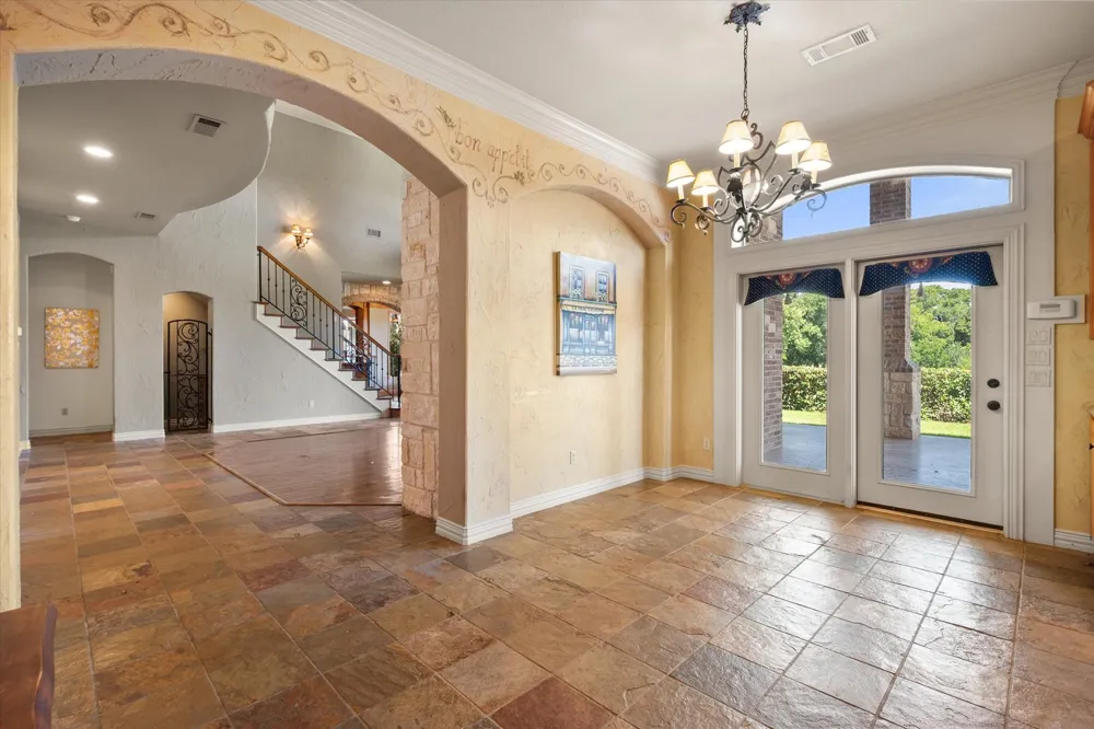 1019 Walnut Falls Circle Mansfield, TX 76063