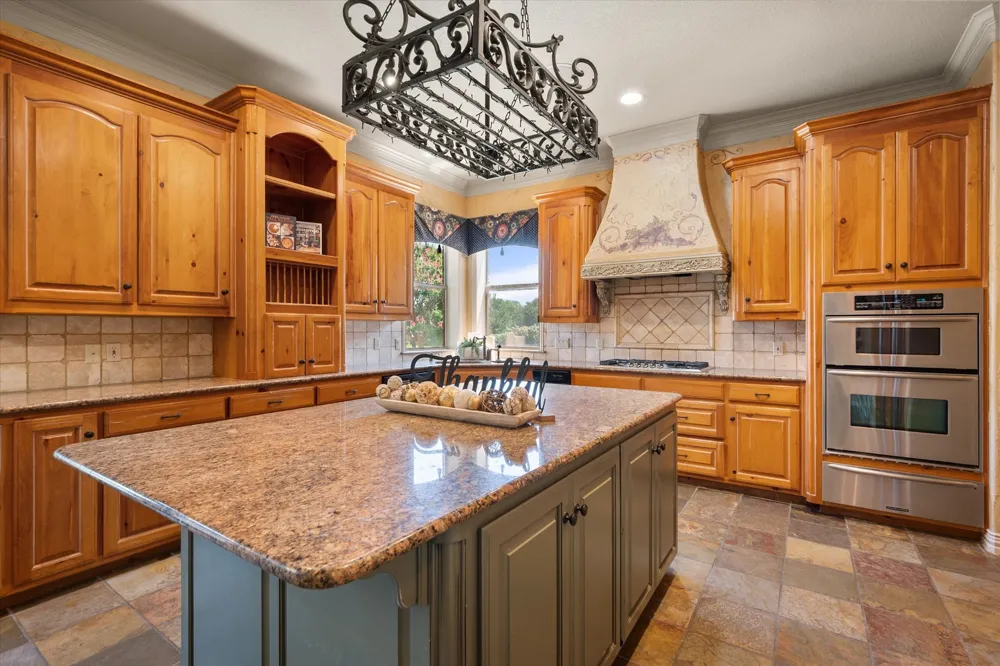 1019 Walnut Falls Circle Mansfield, TX 76063