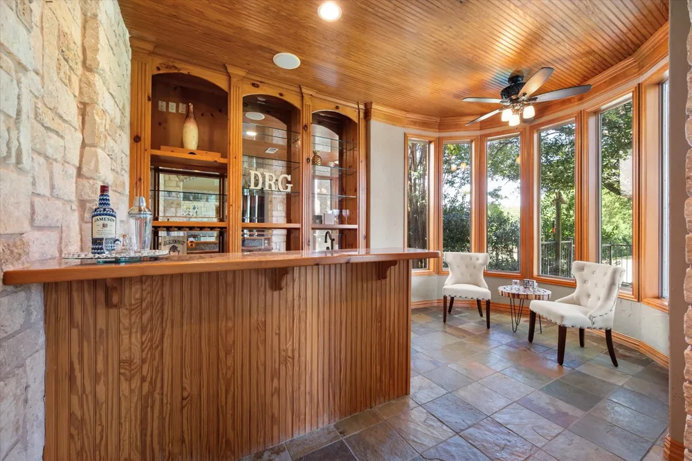 1019 Walnut Falls Circle Mansfield, TX 76063