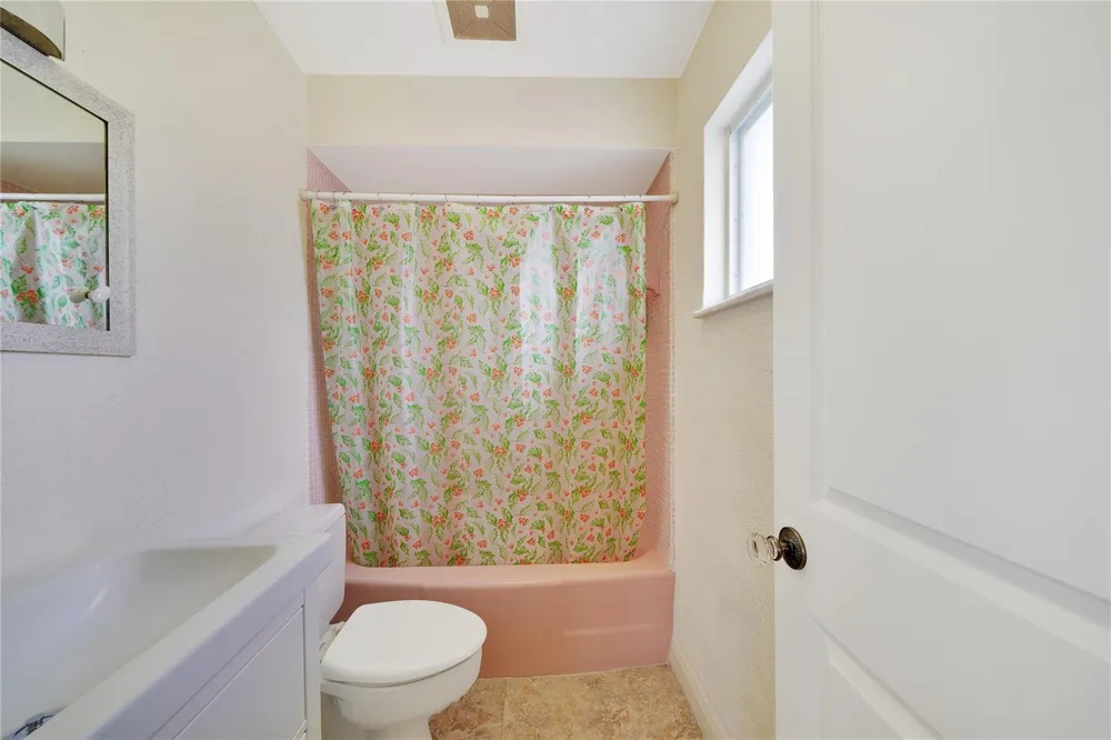 2701 Middle River Drive #11 Fort Lauderdale, FL 33306