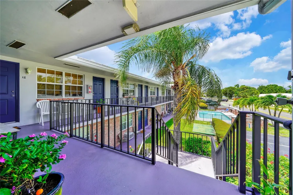 2701 Middle River Drive #11 Fort Lauderdale, FL 33306