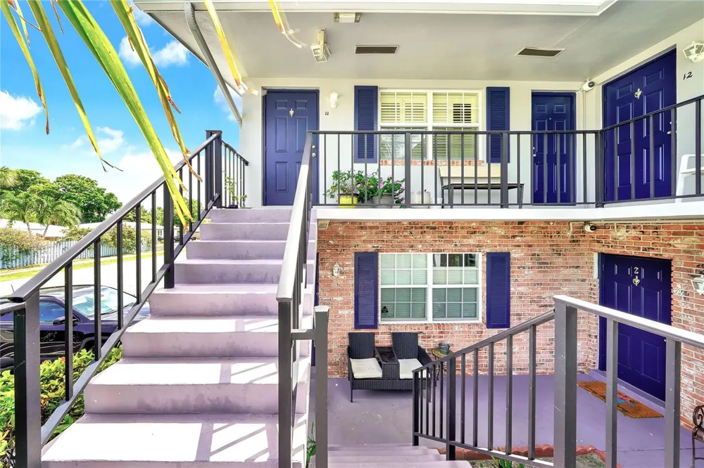 2701 Middle River Drive #11 Fort Lauderdale, FL 33306