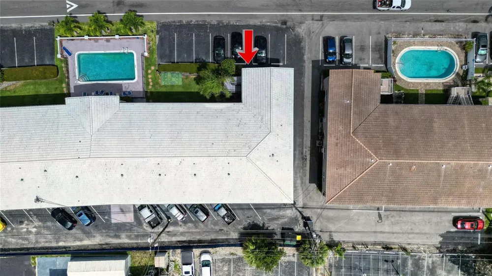 2701 Middle River Drive #11 Fort Lauderdale, FL 33306