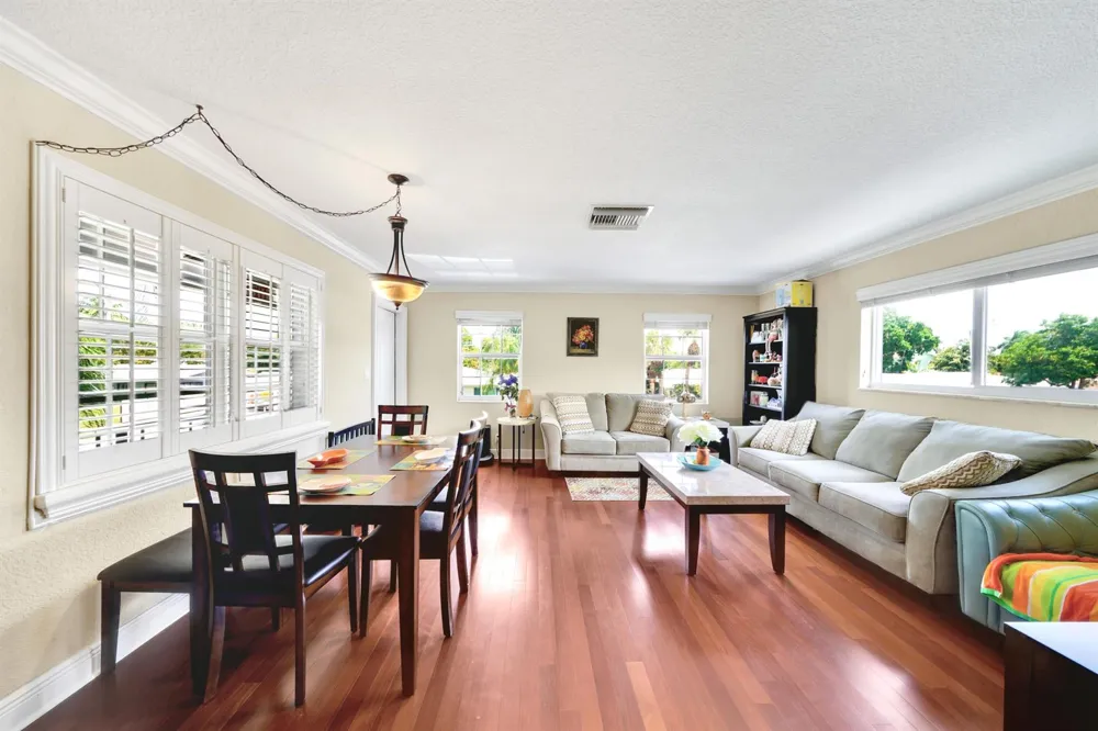 2701 Middle River Drive #11 Fort Lauderdale, FL 33306