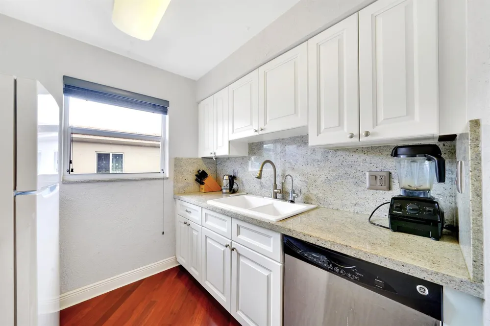 2701 Middle River Drive #11 Fort Lauderdale, FL 33306