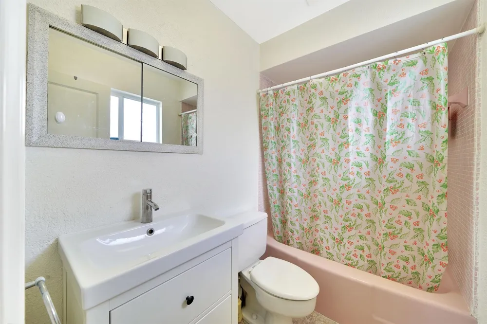 2701 Middle River Drive #11 Fort Lauderdale, FL 33306