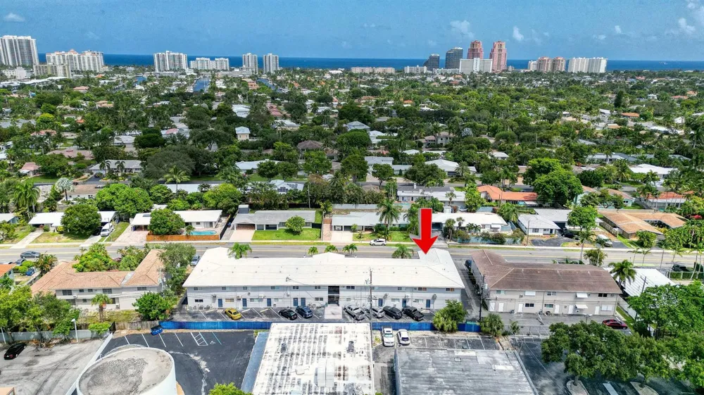 2701 Middle River Drive #11 Fort Lauderdale, FL 33306