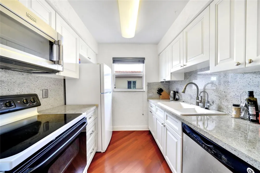 2701 Middle River Drive #11 Fort Lauderdale, FL 33306