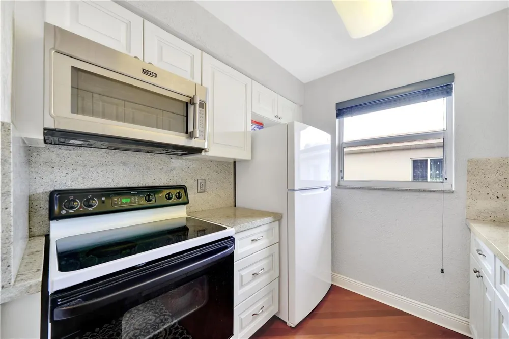 2701 Middle River Drive #11 Fort Lauderdale, FL 33306