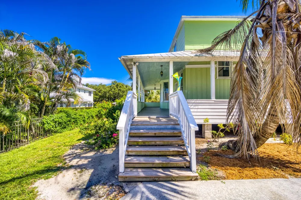 13607 S Indian River Drive Jensen Beach, FL 34957
