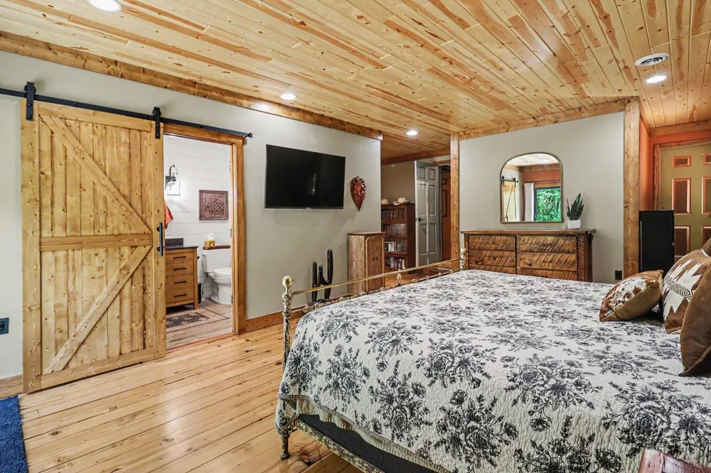 13325 W Pine Lake Road Norman Township, MI 49660
